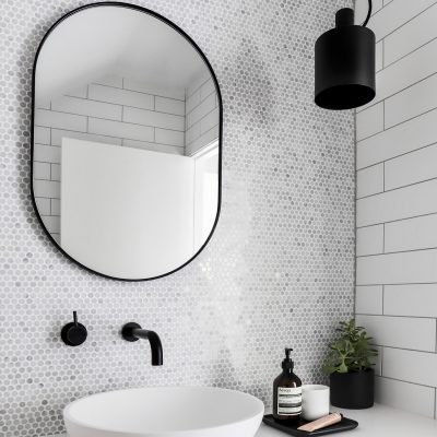 MIDDLE OF NOWHERE Bjorn Oval Mirror Black 50x75 cm-0