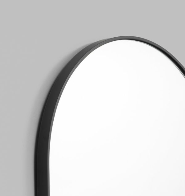 MIDDLE OF NOWHERE Bjorn Oval Mirror Black 50x75 cm-19742