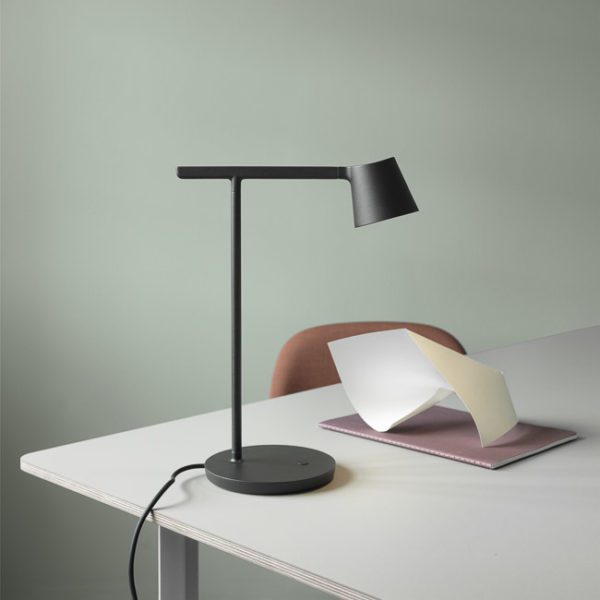 MUUTO Tip Table Lamp Black-0