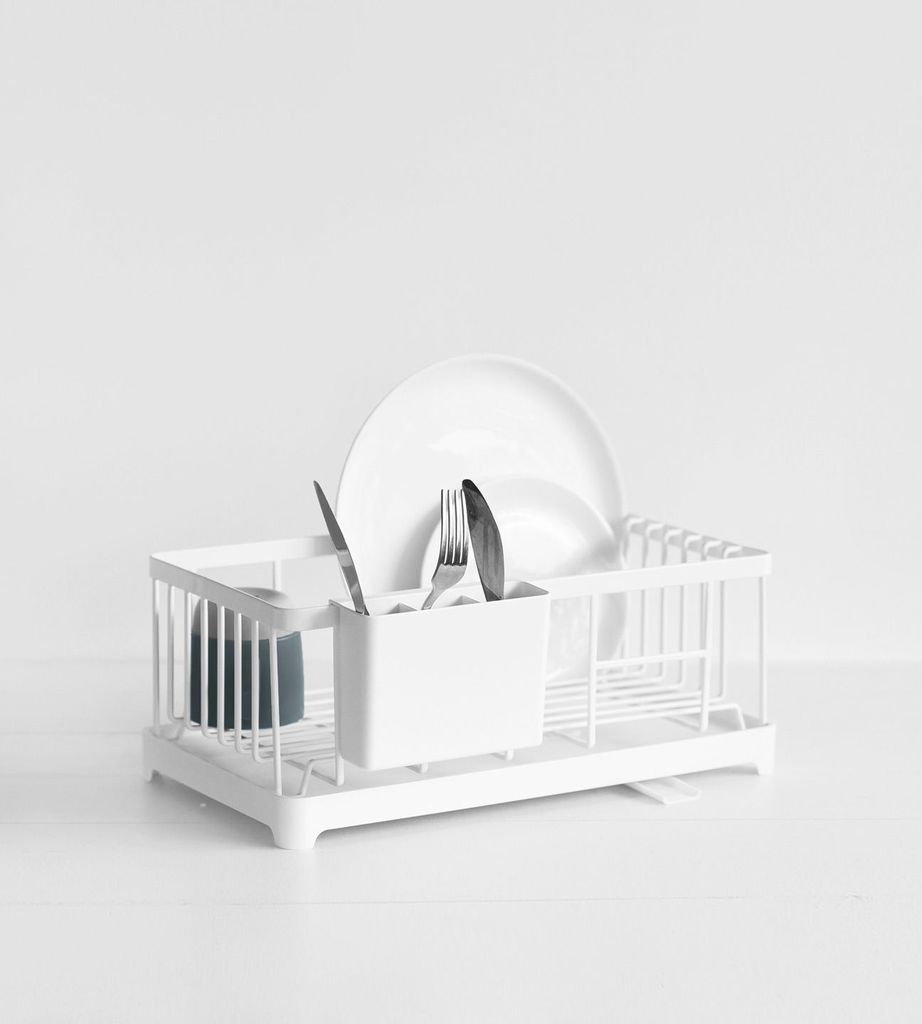 https://www.designstuff.com.au/wp-content/uploads/2018/07/product_d_e_designstuff-yamazaki-tower-dish-drainer-wire-basket-white_1.jpg
