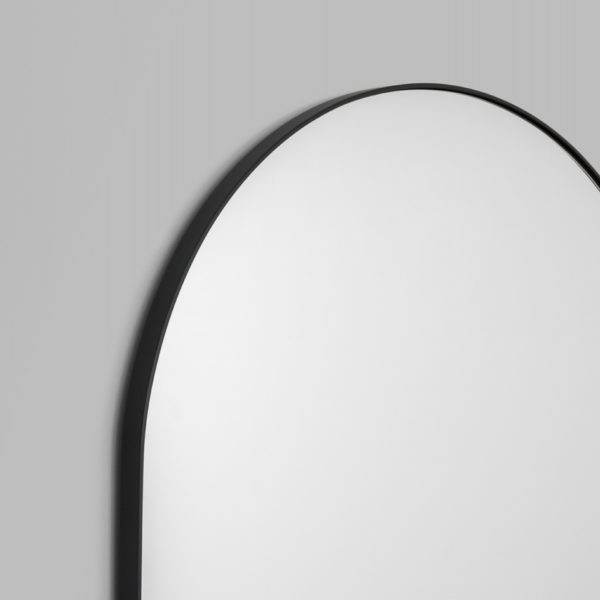 MIDDLE OF NOWHERE Bjorn Oval Mirror Black 80x120 cm-28068