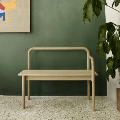 SKAGERAK Maissi Bench, Oak in a hallway with a green background