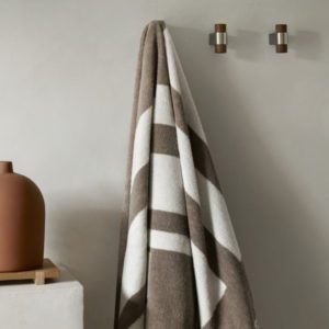 KRISTINA DAM STUDIO Minimal Towel, 100x150cm, Beige/Off White