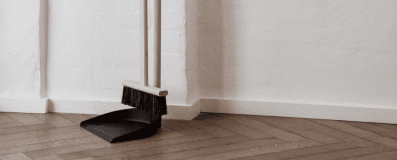 Designstuff-Home-Living-Laundry-Dust-Pan-Brooms