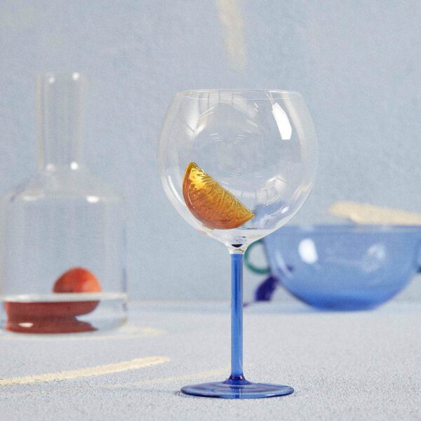 Maison Balzac Le Spritz glass in azure with orange wedge