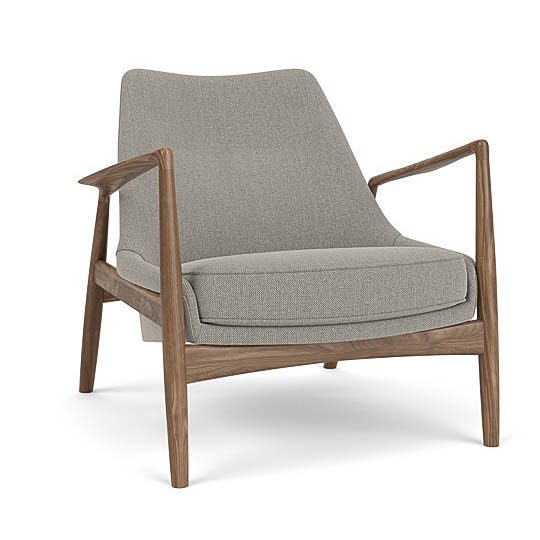 A packshot of the Seal lounge chair in oak and grey.